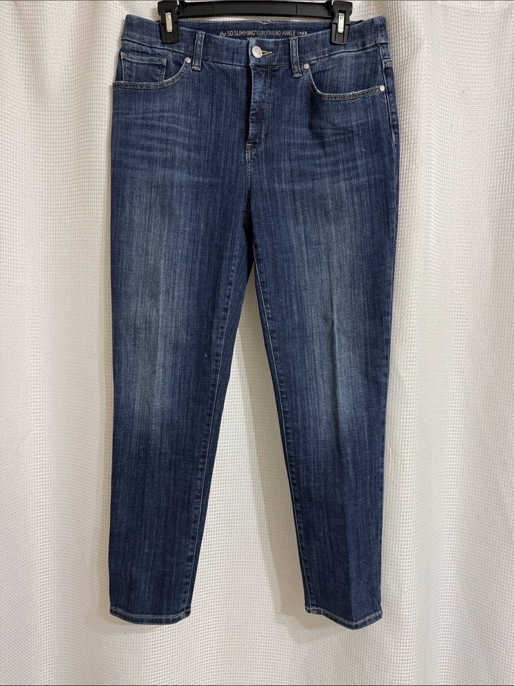 Chico’s so slimming girlfriend ankle jeans. Size 0.5